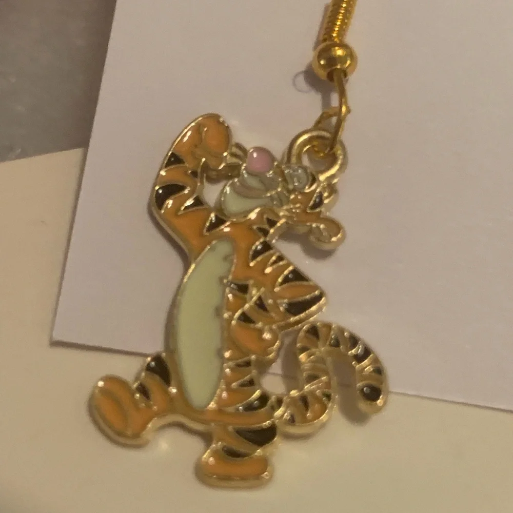 NEW TIGGER EARRINGS Disney Charm Jewelry Hand crafted hypoallergenic backs - Picture 7 of 8